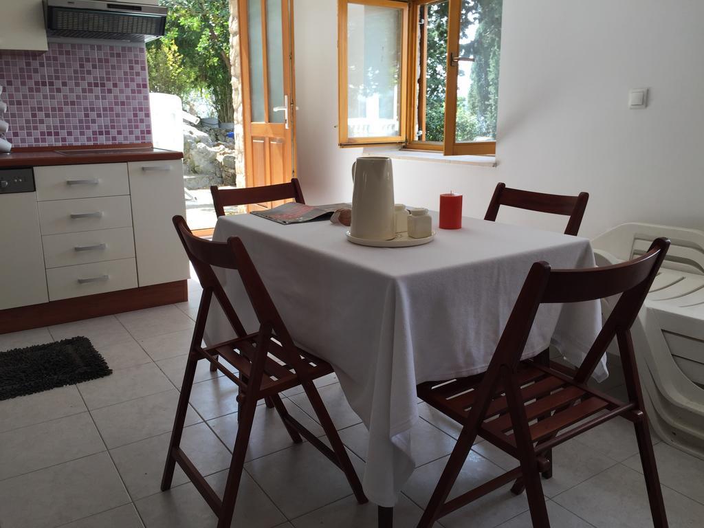 Cozy Place On The Beach Apartment Trogir Luaran gambar