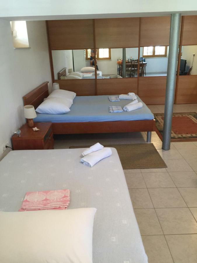 Cozy Place On The Beach Apartment Trogir Luaran gambar